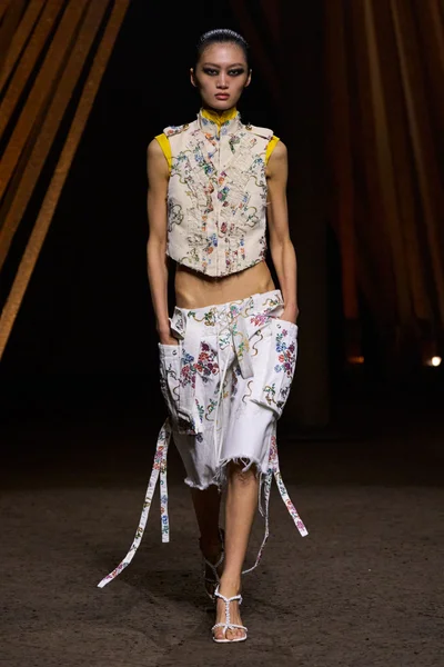 Look 26